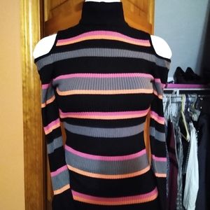 Small mock turtle neck sweater, juniors